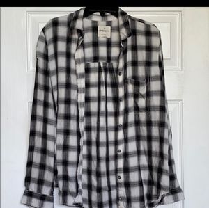 American Eagle Boyfriend Fit Black Plaid Flannel